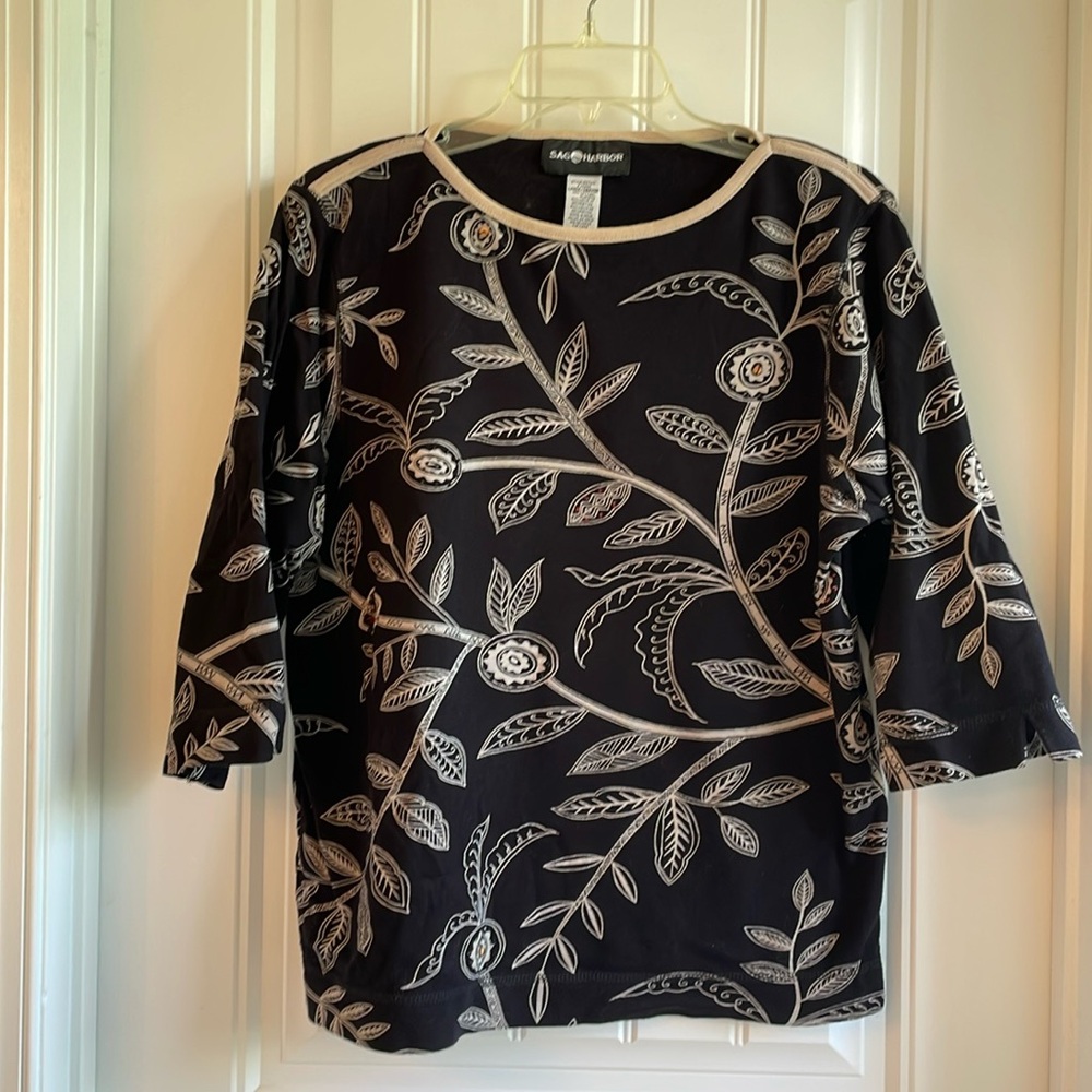 Sag Harbor woman’s top